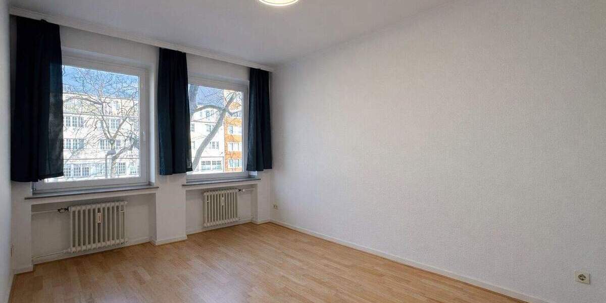 Etagenwohnung Krefeld Stadtmitte - 3 Zimmer, 97 m&sup2;, 625&euro; | Angebot:25796371