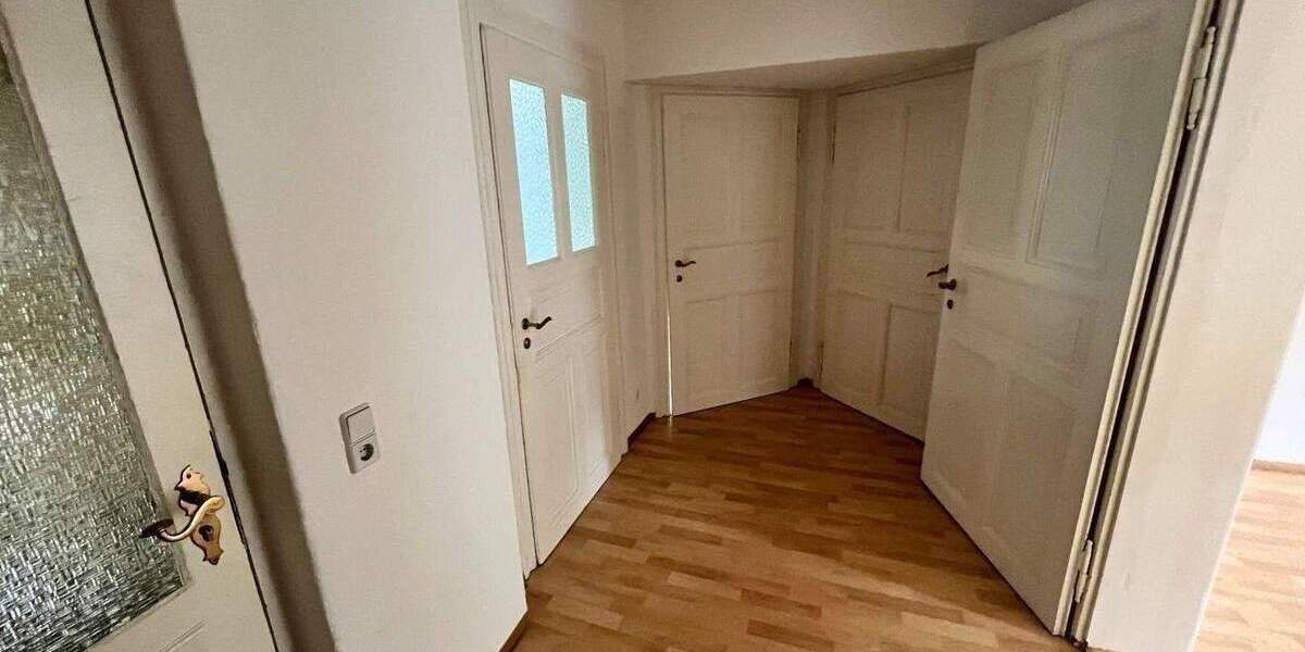 Etagenwohnung Görlitz Südstadt - 3 Zimmer, 108 m&sup2;, 485&euro; | Angebot:26155775