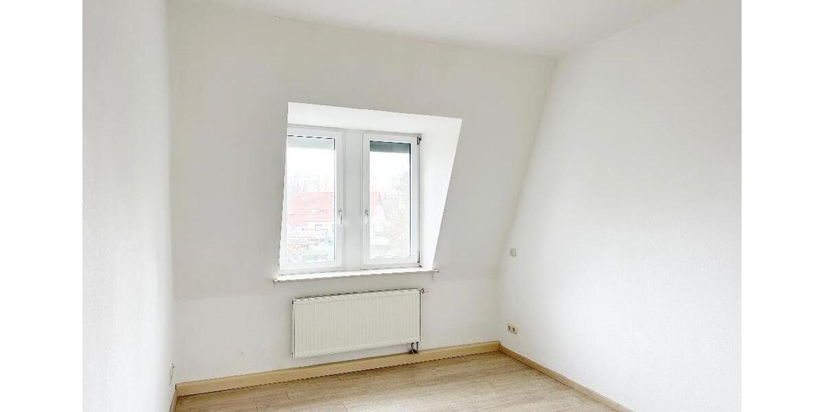 Etagenwohnung Nünchritz - 4 Zimmer, 94 m&sup2;, 625&euro; | Angebot:25979087