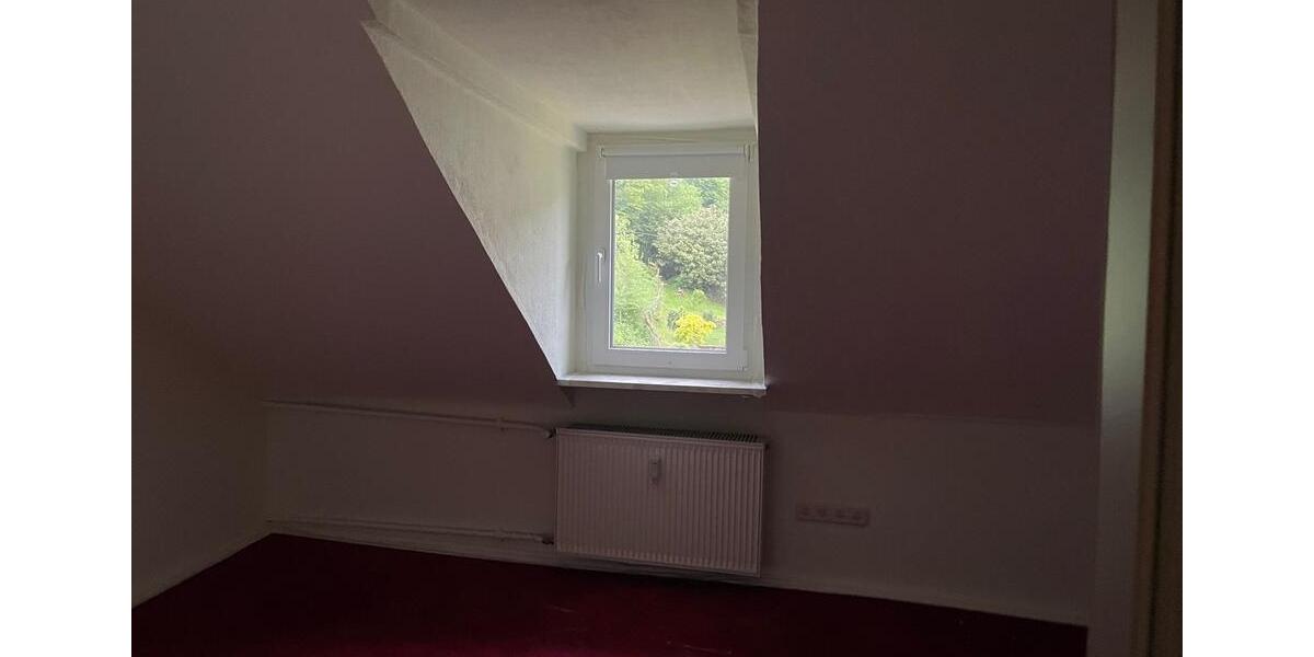 Dachgeschoßwohnung Merzig - 3.5 Zimmer, 65 m&sup2;, 850&euro; | Angebot:26549987