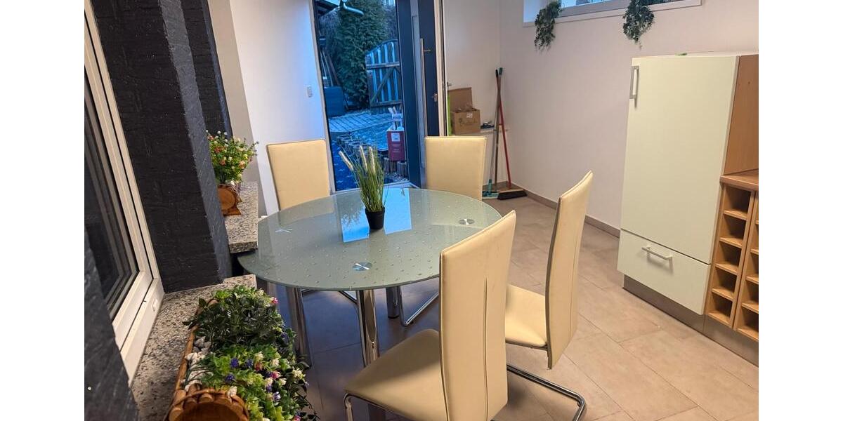 Dachgeschoßwohnung Woltersdorf - 4 Zimmer, 140 m&sup2;, 2.500&euro; | Angebot:26271570