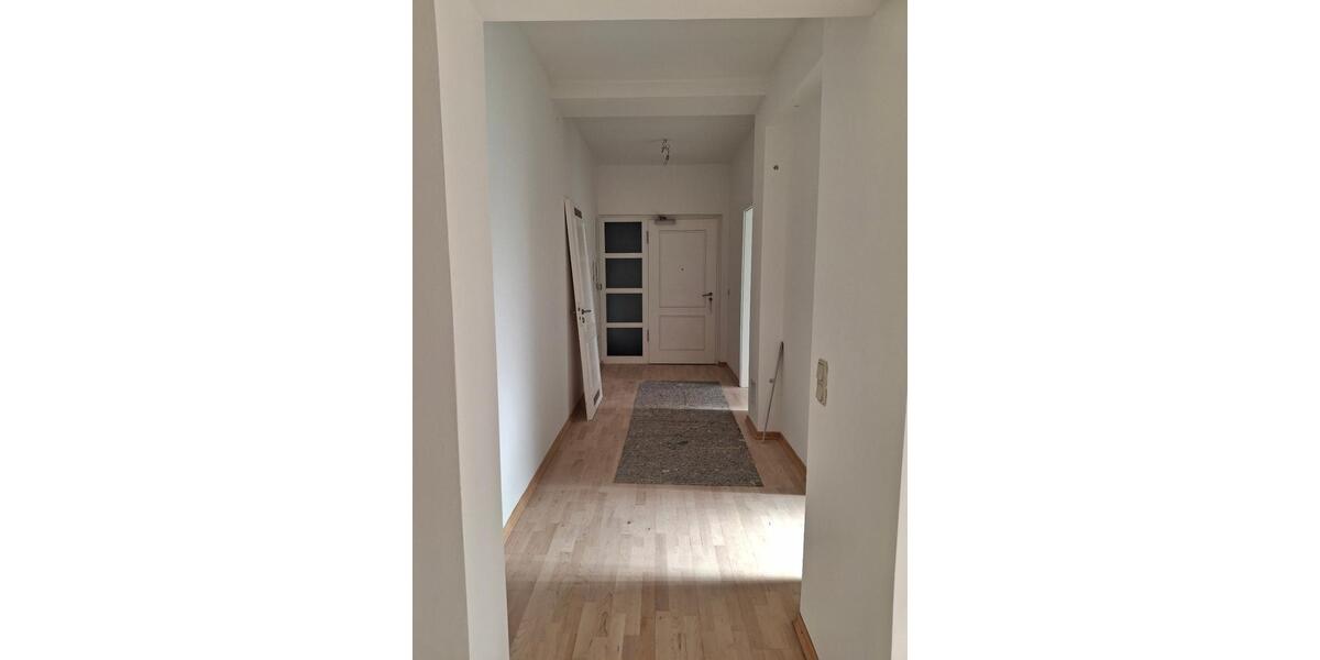 Etagenwohnung Duderstadt - 3 Zimmer, 100 m&sup2;, 700&euro; | Angebot:25900132