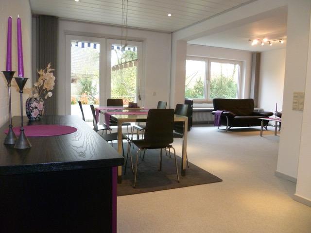 Hochparterre Wolfsburg Almke - 4 Zimmer, 120 m&sup2;, 1.180&euro; | Angebot:26123786