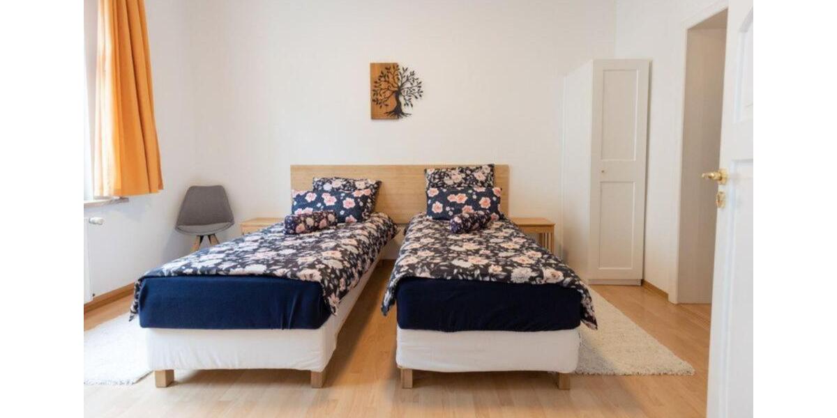 Wohnen auf Zeit Auerbach/Vogtland Vogtland - 4 Zimmer, 100 m&sup2;, 70&euro; | Angebot:25656663