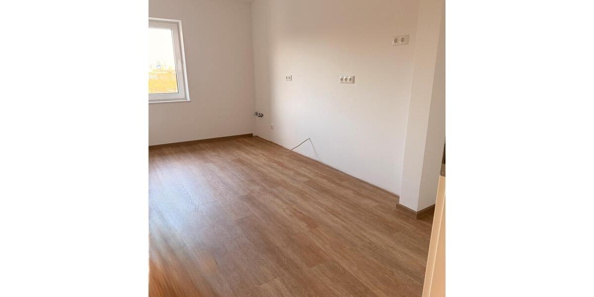 Etagenwohnung Rostock Groß-Klein - 3 Zimmer, 83 m&sup2;, 1.200&euro; | Angebot:25319262