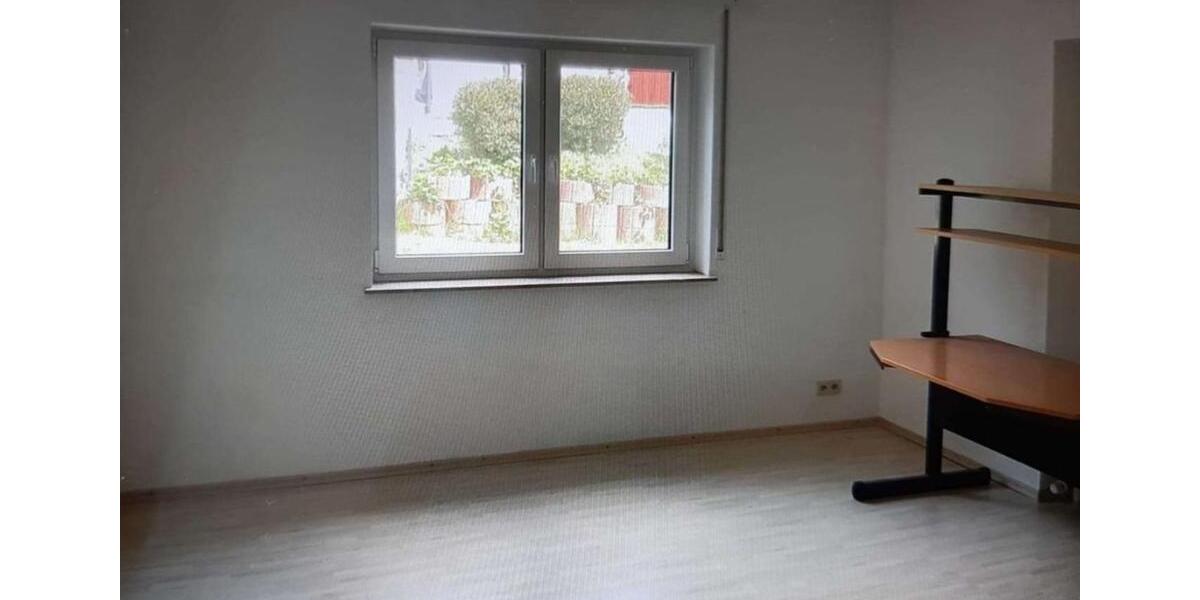 Erdgeschoßwohnung Waldems - 5 Zimmer, 140 m&sup2;, 1.180&euro; | Angebot:24864125