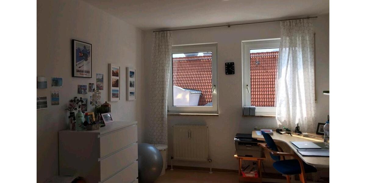 Etagenwohnung Bayreuth City - 3 Zimmer, 76 m&sup2;, 1.160&euro; | Angebot:24441895