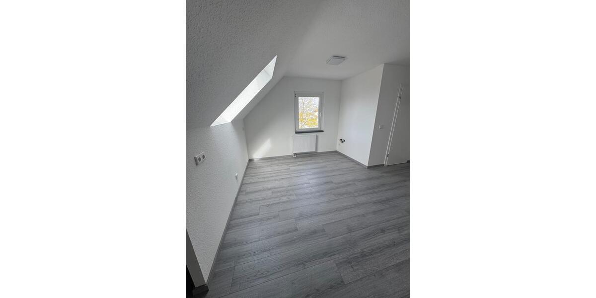 Dachgeschoßwohnung Löhne - 3 Zimmer, 70 m&sup2;, 725&euro; | Angebot:26337656