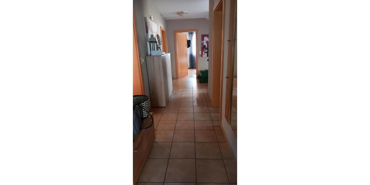 Einfamilienhaus Ortenburg - 10 Zimmer, 196 m&sup2;, 1.500&euro; | Angebot:25654867