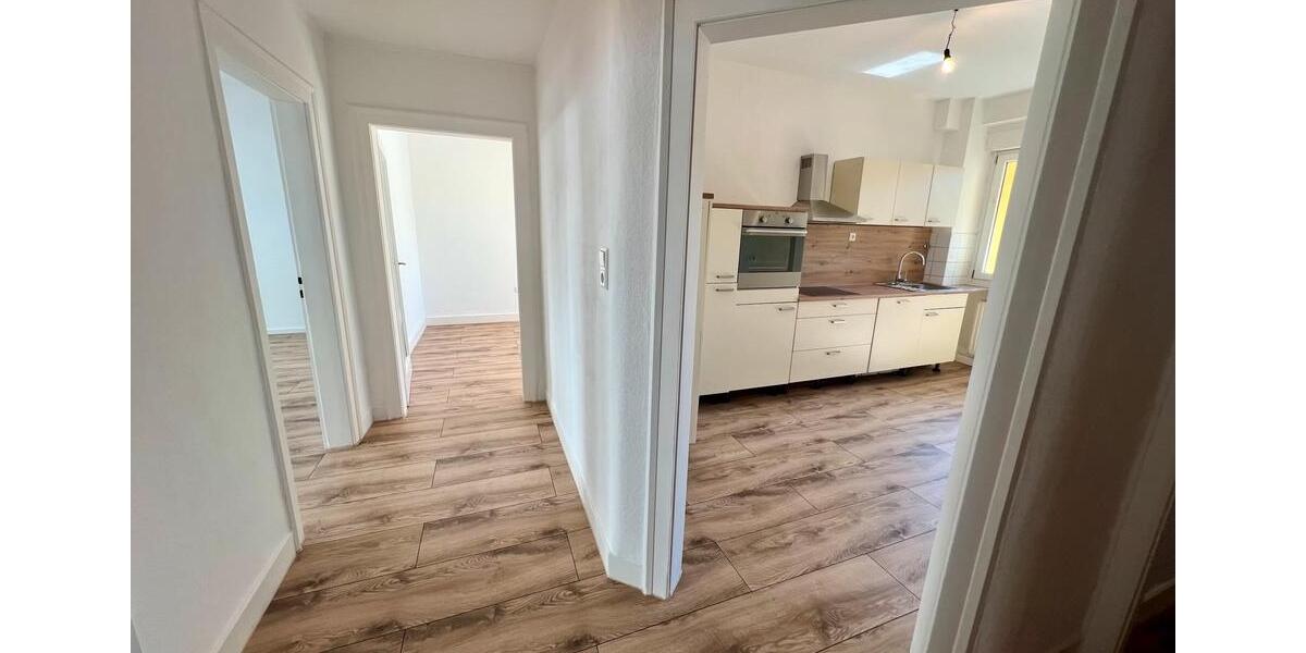 Etagenwohnung Pforzheim Weststadt - 3 Zimmer, 82 m&sup2;, 1.020&euro; | Angebot:26689034