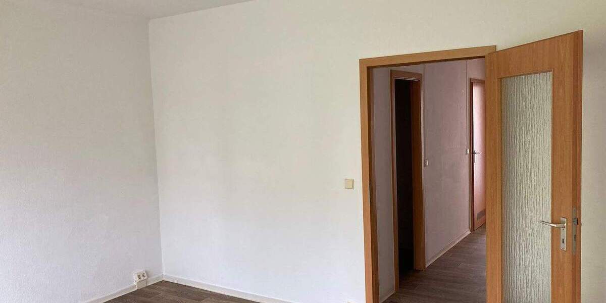 Etagenwohnung Gera Lusan - 2 Zimmer, 50 m&sup2;, 295&euro; | Angebot:24972127