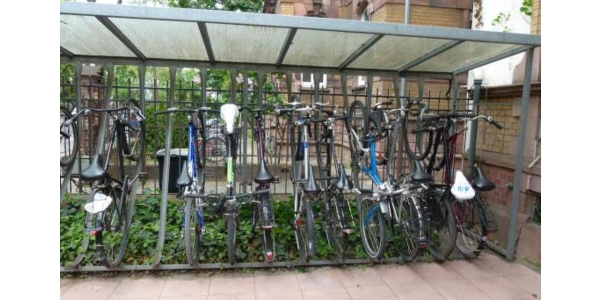 Wohnen auf Zeit Darmstadt Darmstadt-Nord - 17 Zimmer, 15 m&sup2;, 300&euro; | Angebot:25723408