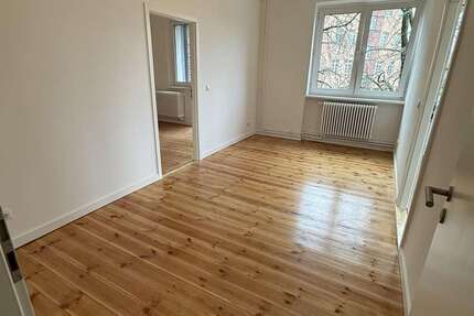 Wohnung zum Mieten in Berlin 2.000 € 105 m² 5 zimmer
