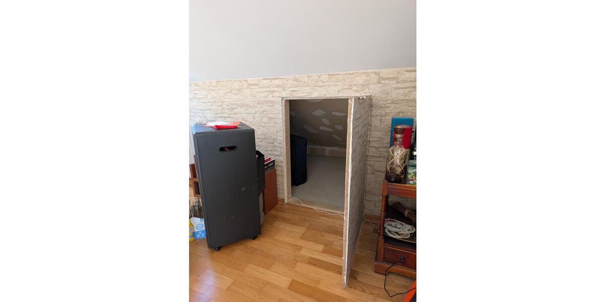 Dachgeschoßwohnung Delligsen - 3 Zimmer, 88 m&sup2;, 440&euro; | Angebot:26537974