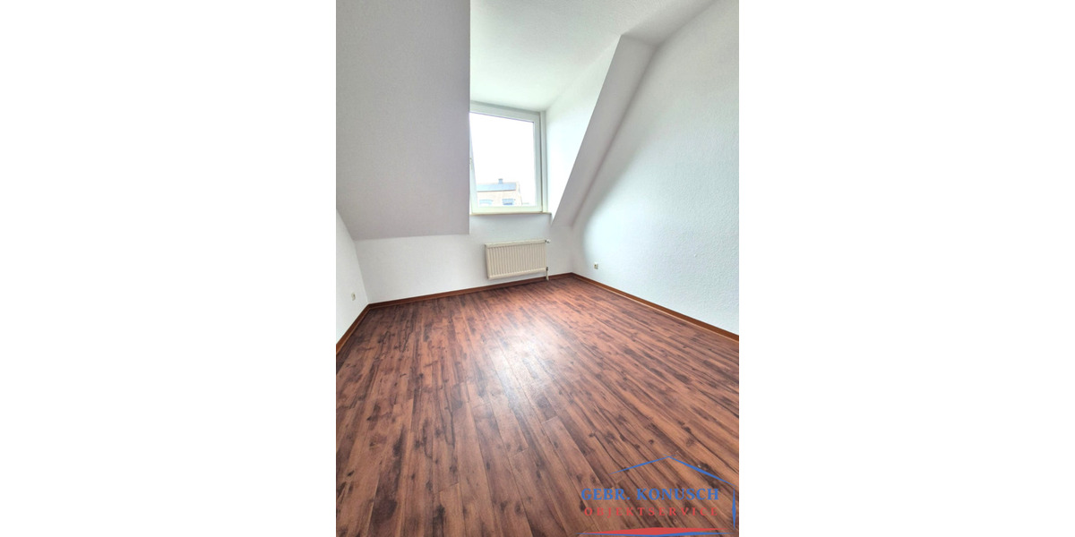 Dachgeschoßwohnung Meppen - 3 Zimmer, 105 m&sup2;, 980&euro; | Angebot:25882015