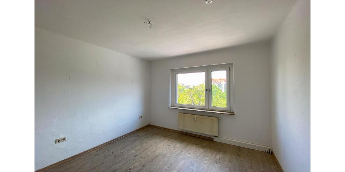 Etagenwohnung Naumburg (Saale) - 4 Zimmer, 82 m&sup2;, 533&euro; | Angebot:17822265