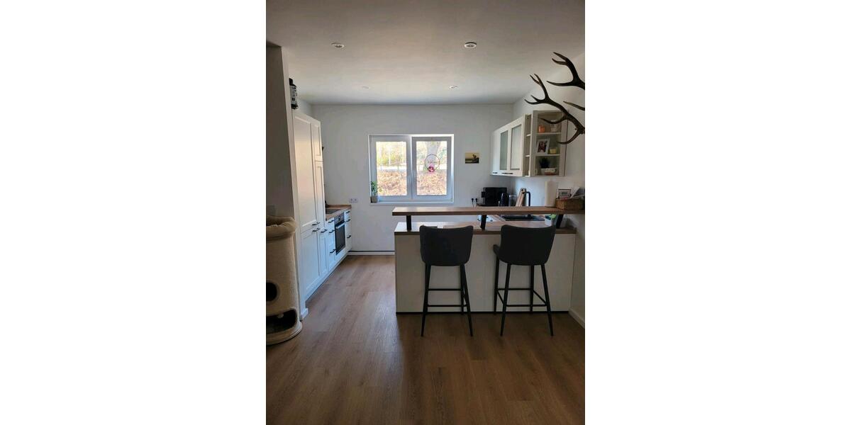 Dachgeschoßwohnung Nettersheim - 4 Zimmer, 120 m&sup2;, 1.100&euro; | Angebot:25784121