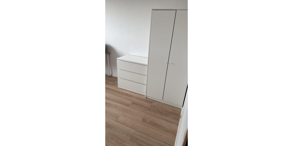 Wohnen auf Zeit Stutensee - 1 Zimmer, 127 m&sup2;, 690&euro; | Angebot:26402553