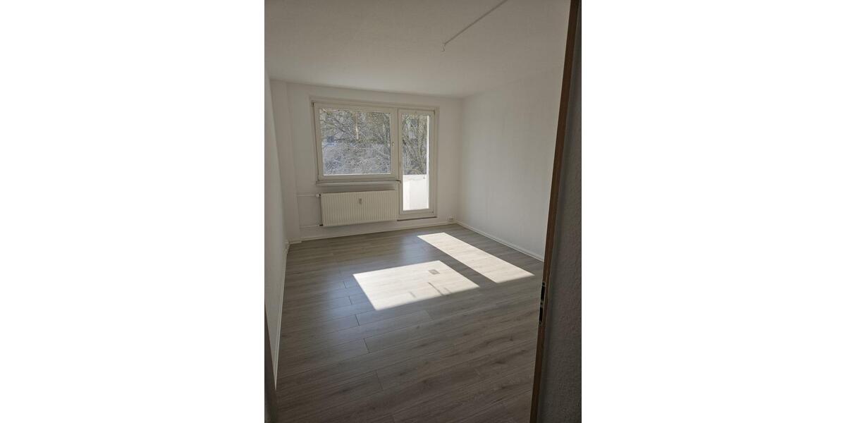 Etagenwohnung Bad Frankenhausen/Kyffhäuser Kyffhäuser - 4 Zimmer, 77 m&sup2;, 420&euro; | Angebot:25432787