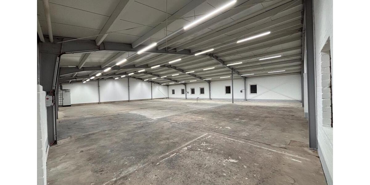 Zentrale Gewerbehalle mit Freifläche zu vermieten zimmer