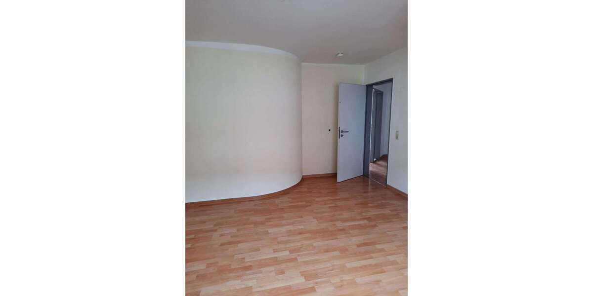 großzügige 3 Zimmer-Wohnung *gerade in Renovierung* mit Balkon und Küche - Appartement Magdeburg Werder | Angebot:10983278