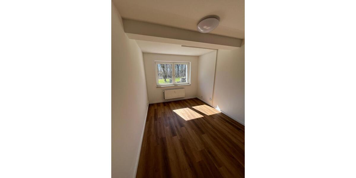 Erdgeschoßwohnung Malente - 3 Zimmer, 100 m&sup2;, 850&euro; | Angebot:26069144