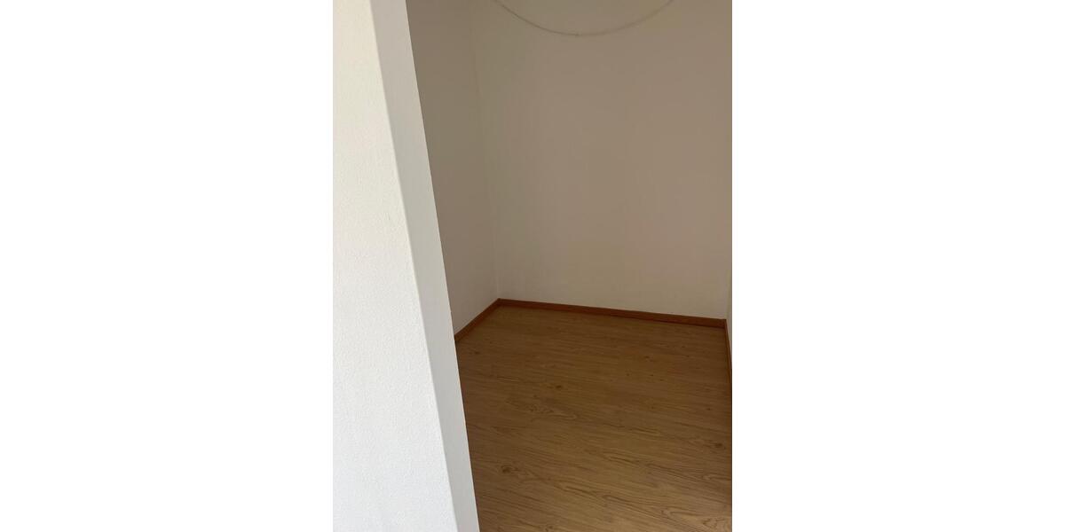 Erdgeschoßwohnung Bad Hersfeld - 2.5 Zimmer, 65 m&sup2;, 600&euro; | Angebot:26049647