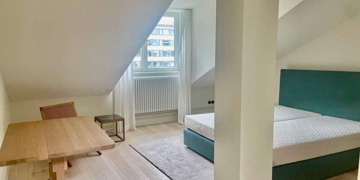 Komplett möblierte wunderschöne 3 Zimmerwohnung, W10.-04, Im DG, 110m² 3 zimmer