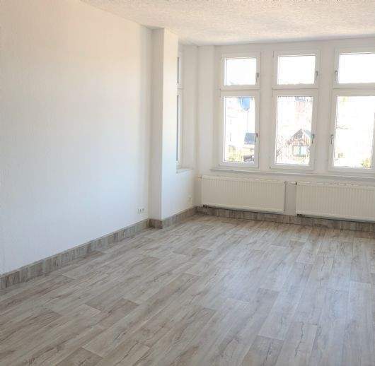 Etagenwohnung Lauter-Bernsbach Lauter - 3 Zimmer, 95 m&sup2;, 550&euro; | Angebot:23755277