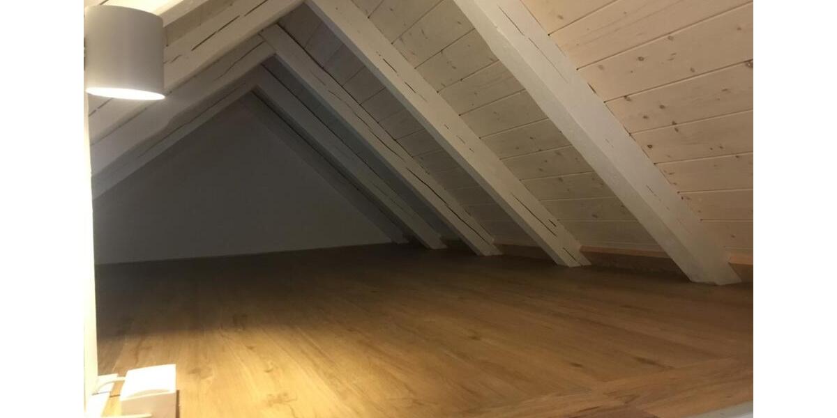 Dachgeschoßwohnung Bamberg Am Bruderwald - 2 Zimmer, 43 m&sup2;, 920&euro; | Angebot:24719074