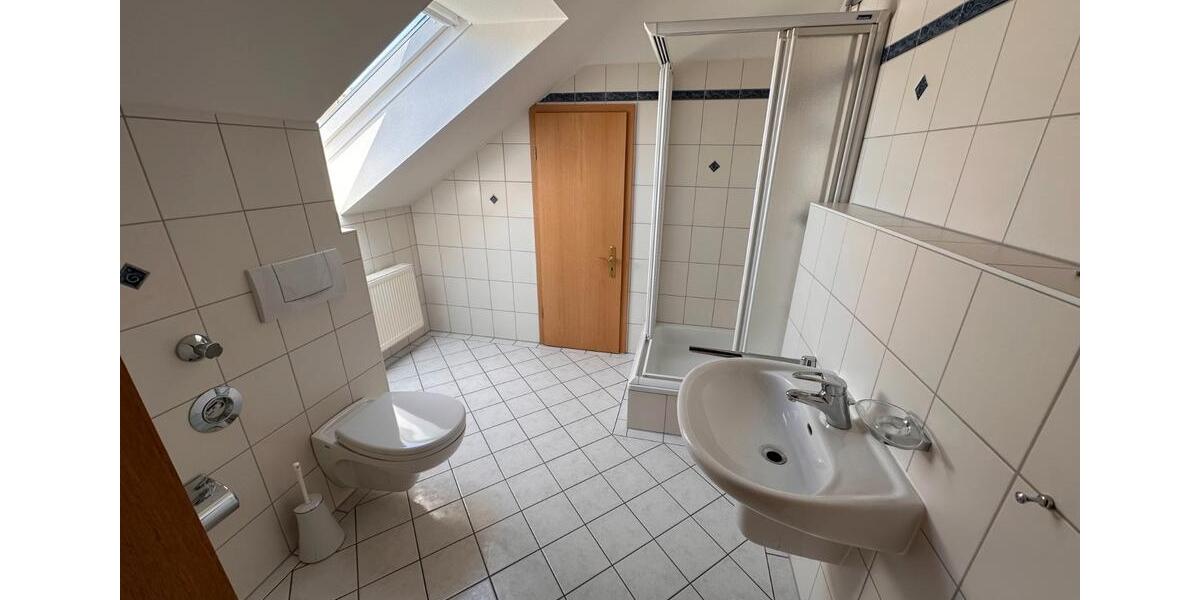 Dachgeschoßwohnung Ennepetal - 1.5 Zimmer, 54 m&sup2;, 499&euro; | Angebot:26366540