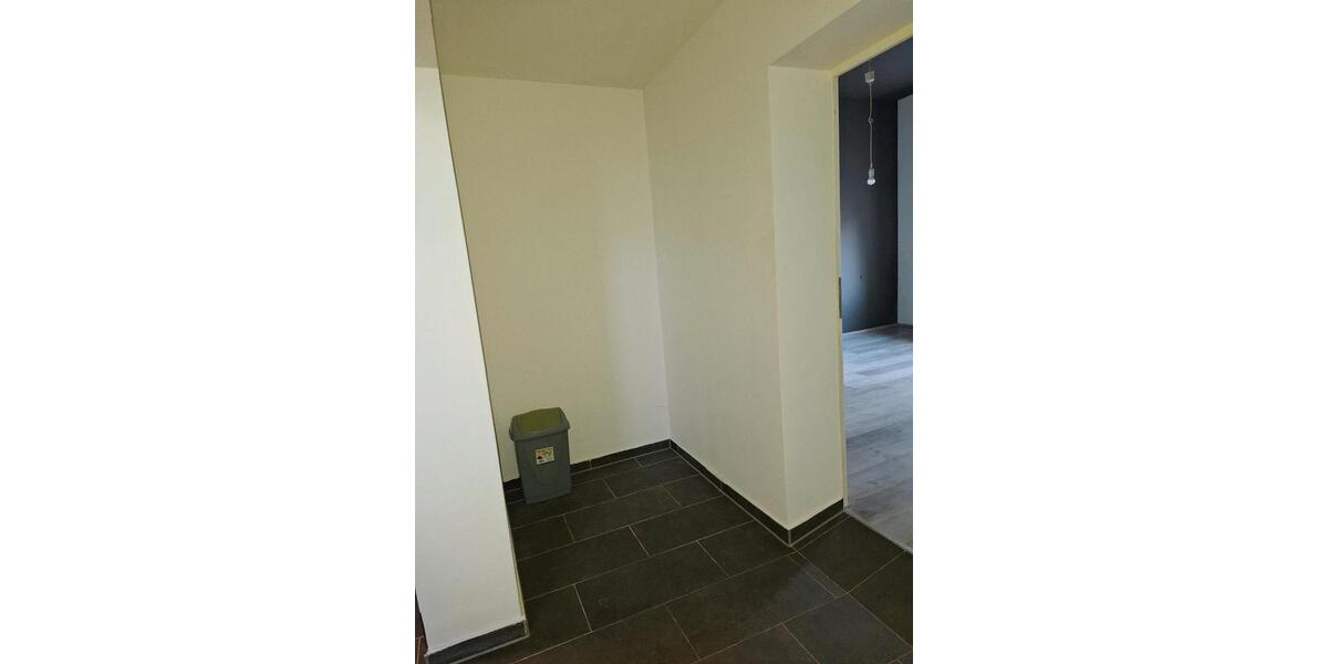 Erdgeschoßwohnung Bergisch Gladbach - 2 Zimmer, 75 m&sup2;, 1.200&euro; | Angebot:24808583