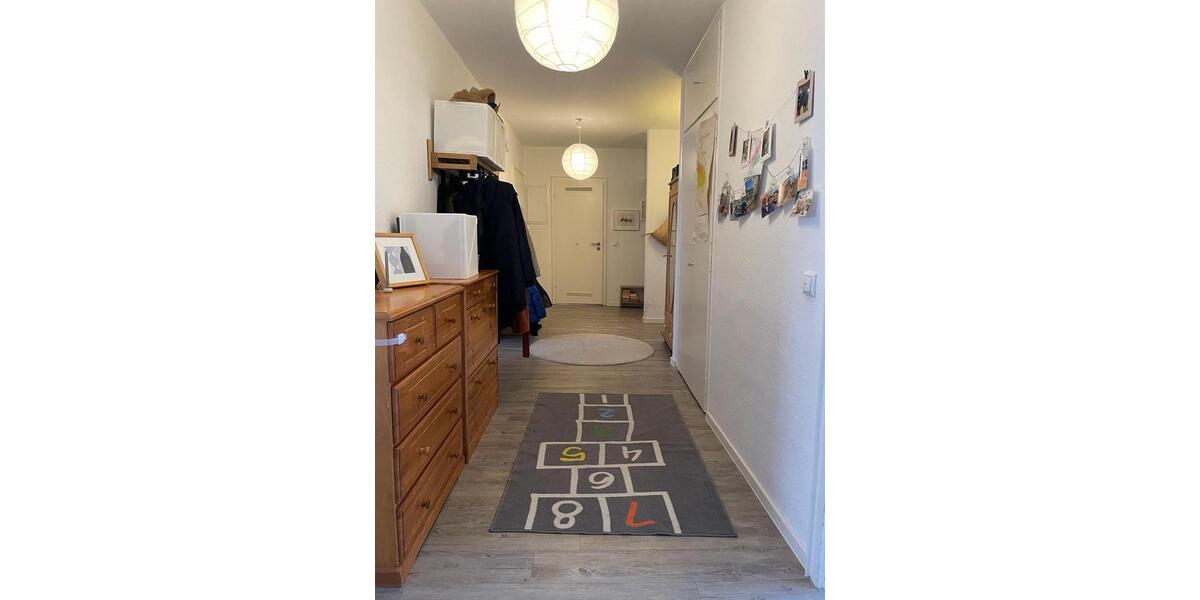 Erdgeschoßwohnung Siegen - 3 Zimmer, 119 m&sup2;, 990&euro; | Angebot:25904651