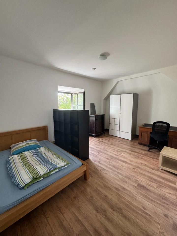 18m² Zimmer mit Blick ins Lahntal – Zentrale Lage in Marburg