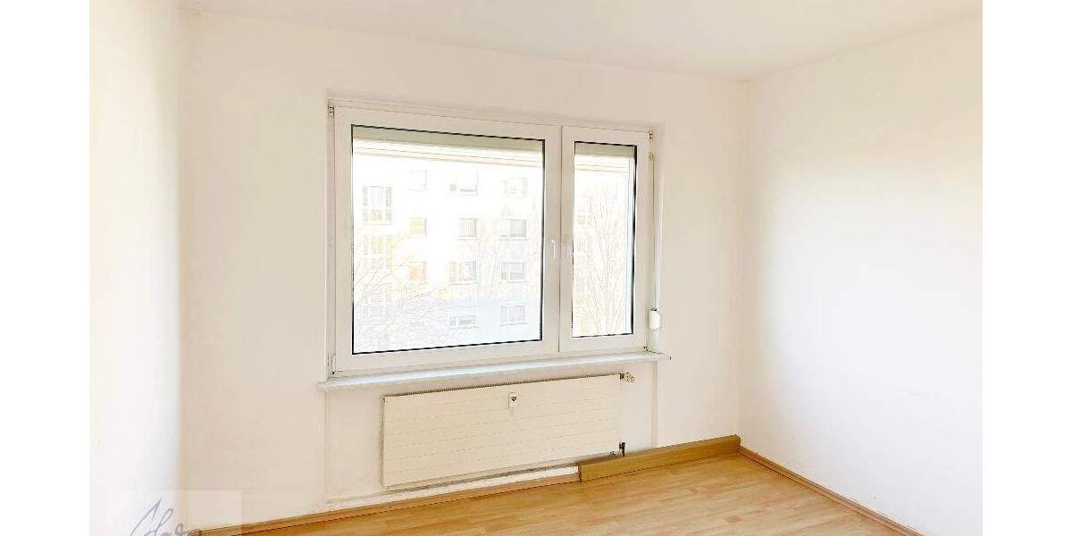 Etagenwohnung Zeithain - 3 Zimmer, 57 m&sup2;, 320&euro; | Angebot:25777088