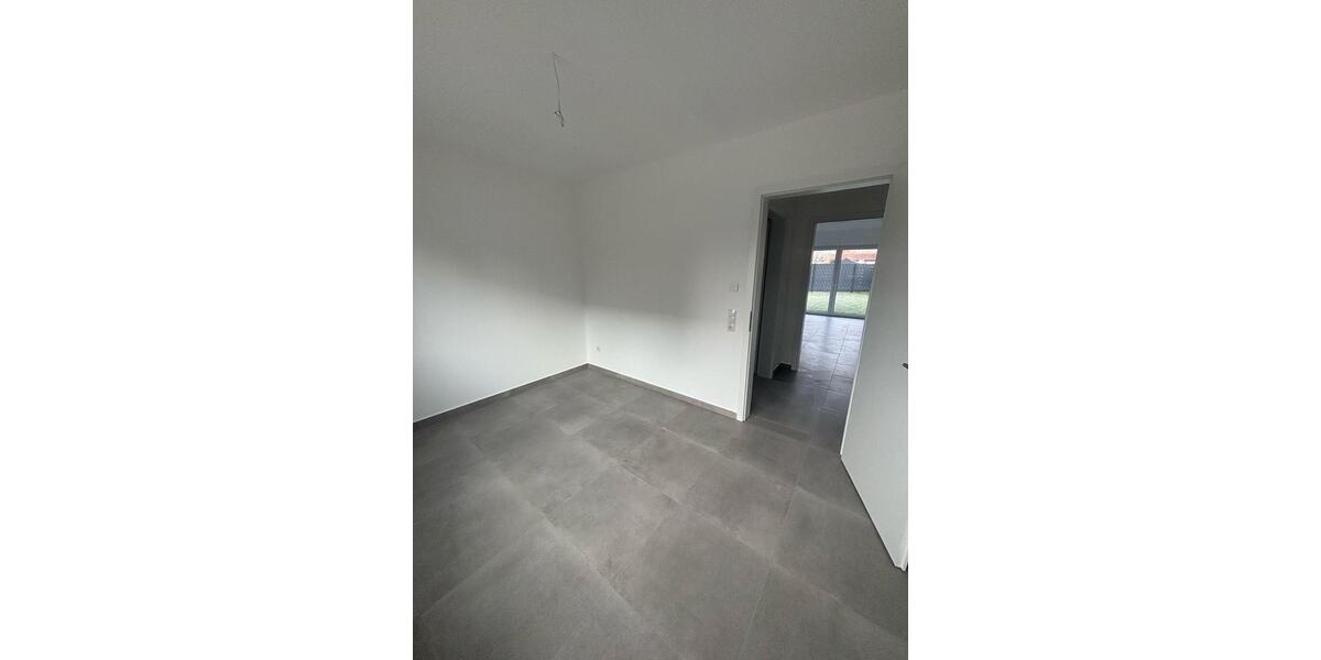Erdgeschoßwohnung Westoverledingen - 3 Zimmer, 70 m&sup2;, 900&euro; | Angebot:25903320