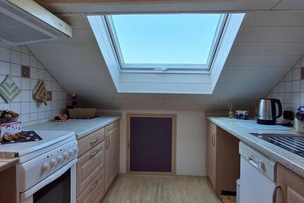 Dachgeschosswohnung mit Garage und Blick ins Grüne 3 zimmer