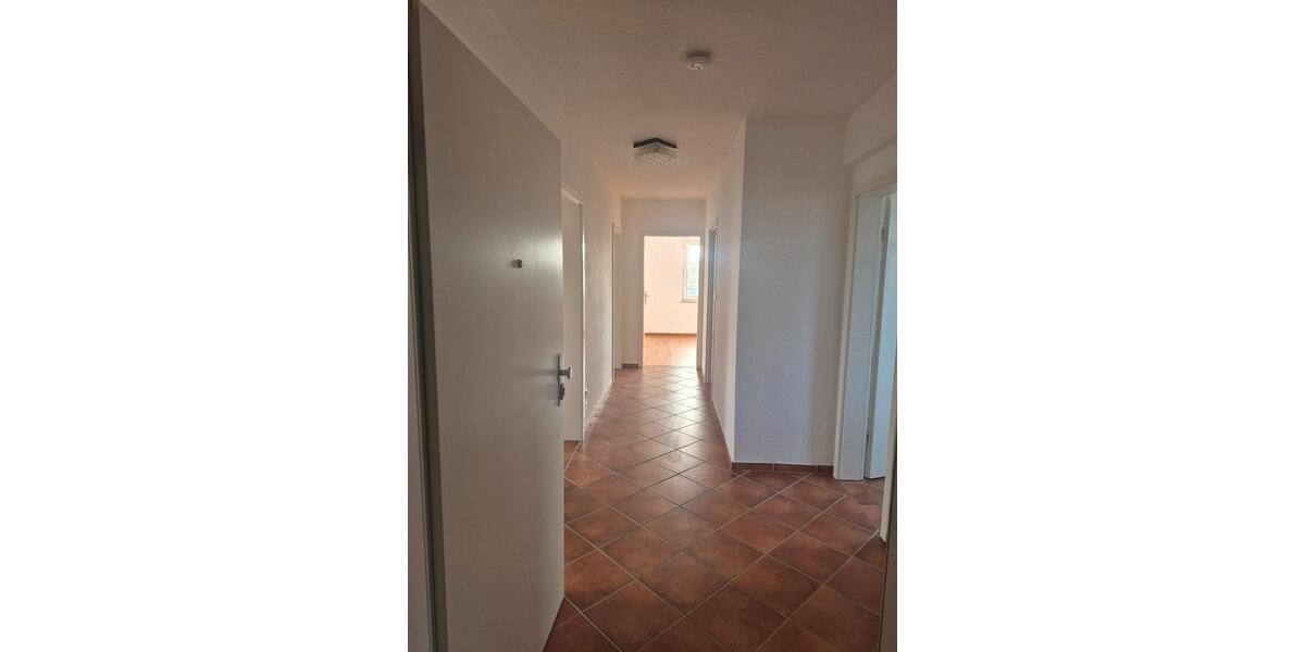Etagenwohnung Cuxhaven - 4 Zimmer, 81 m&sup2;, 850&euro; | Angebot:25966597
