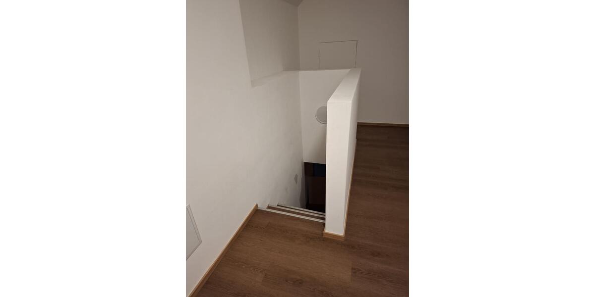 Wohnen auf Zeit Biebertal - 1 Zimmer, 12 m&sup2;, 385&euro; | Angebot:24678408