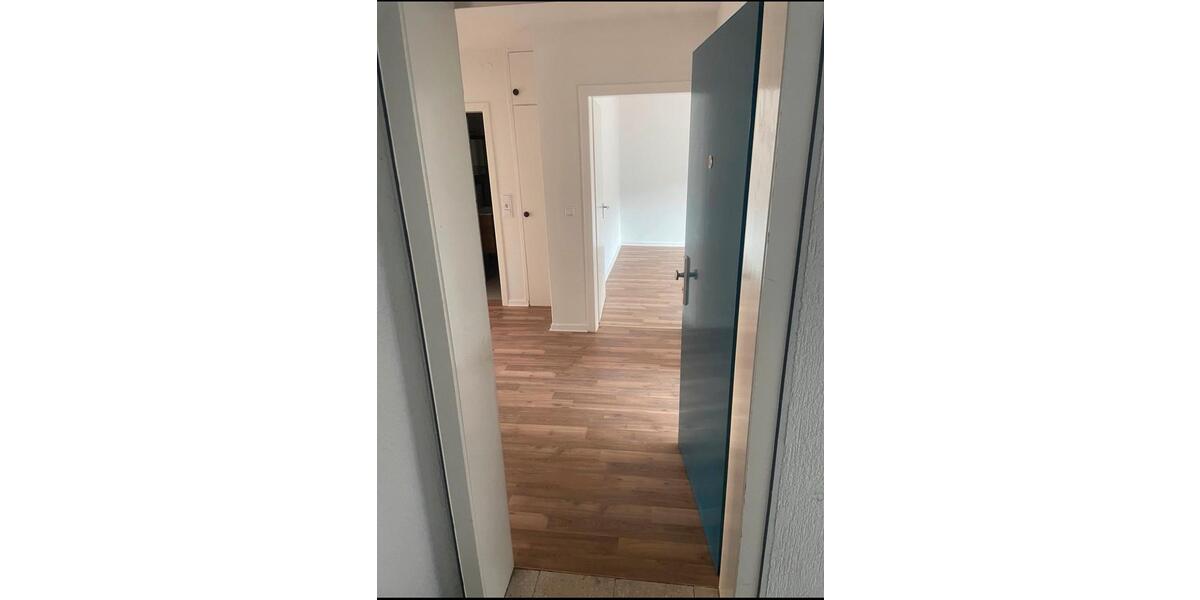 Etagenwohnung Hildesheim - 3 Zimmer, 85 m&sup2;, 850&euro; | Angebot:25265285