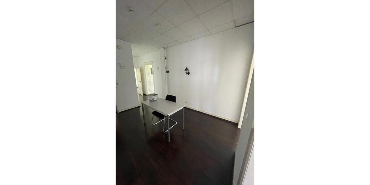 Etagenwohnung Bielefeld Schildesche - 3 Zimmer, 120 m&sup2;, 1.200&euro; | Angebot:20300276