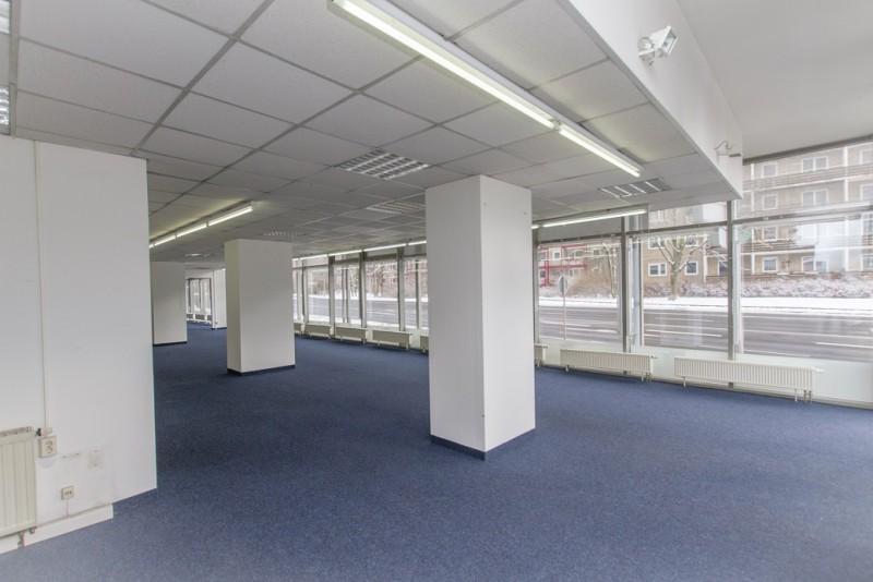 großzügige, helle Gewerberäume in gut sichtbarer Citylage