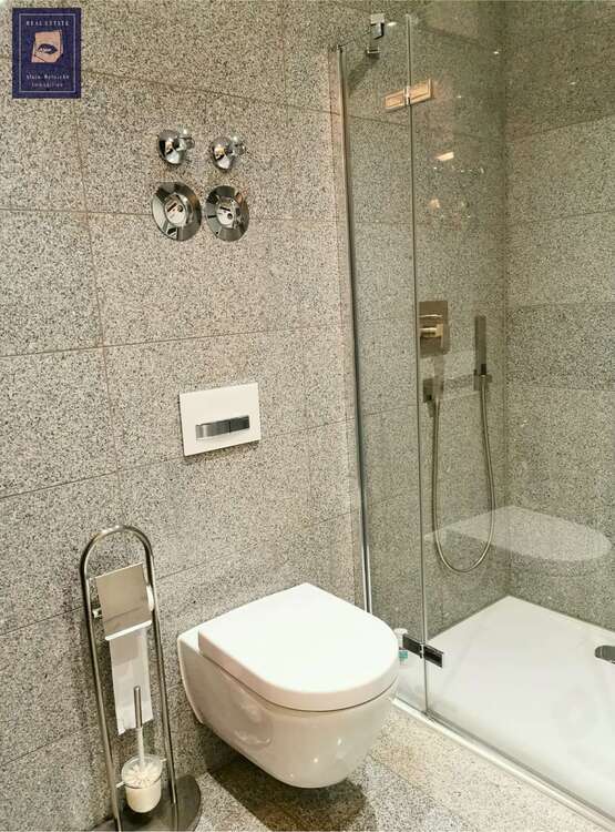 Penthousewohnung mit großer Dachterrasse am Opernplatz 4 zimmer