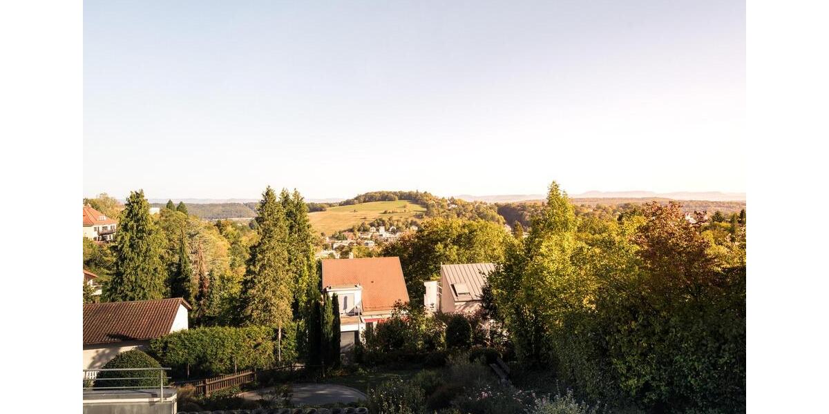 Etagenwohnung Tübingen Schönblick / Winkelwiese - 5.5 Zimmer, 149 m&sup2;, 2.000&euro; | Angebot:26024043