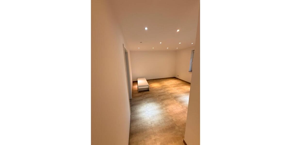 Erdgeschoßwohnung Nauen - 3 Zimmer, 90 m&sup2;, 1.550&euro; | Angebot:26278862
