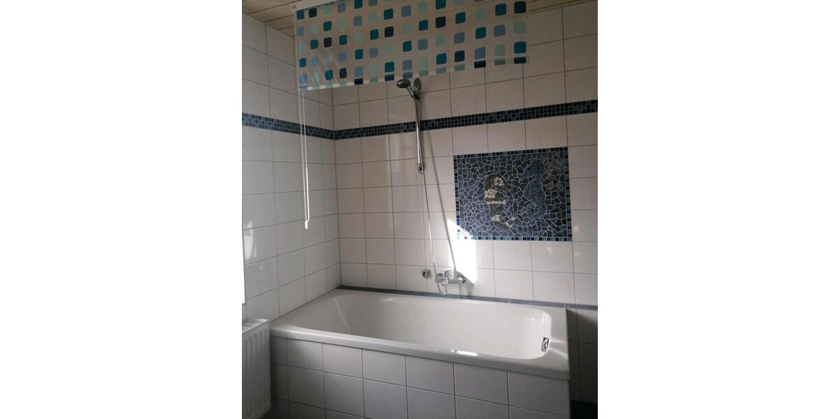 Erdgeschoßwohnung Zella-Mehlis Mehlis - 3 Zimmer, 78 m&sup2;, 700&euro; | Angebot:25956356