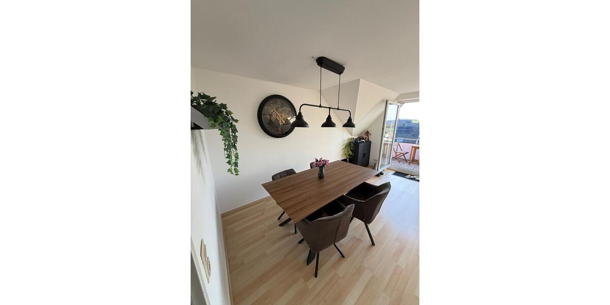 Dachgeschoßwohnung Enger - 2 Zimmer, 68 m&sup2;, 525&euro; | Angebot:26272596