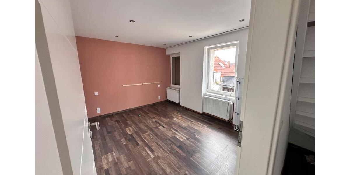 Etagenwohnung Helmstedt - 3 Zimmer, 120 m&sup2;, 800&euro; | Angebot:26412632