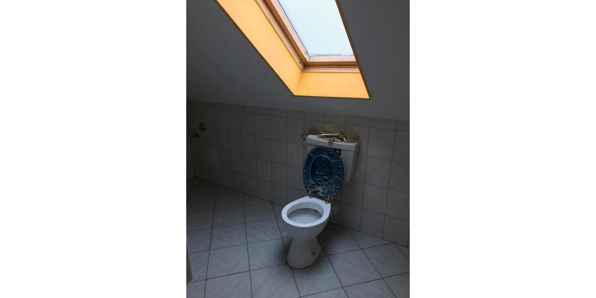 Dachgeschoßwohnung Meißen - 2 Zimmer, 42 m&sup2;, 280&euro; | Angebot:26676946