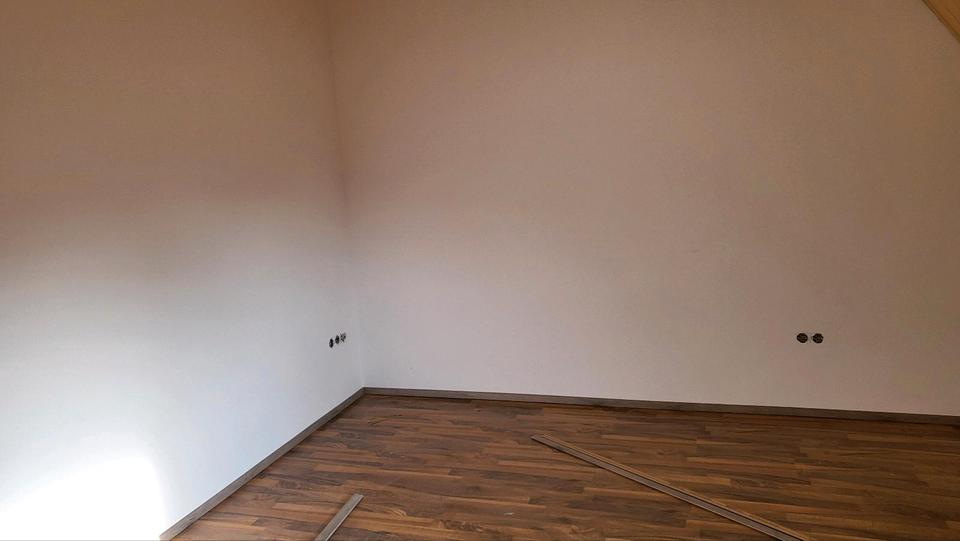 Vermiete Haus mit großem Grundstück 1.700€ Kalt 8 zimmer